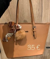 handtas met sjaaltje camel 211